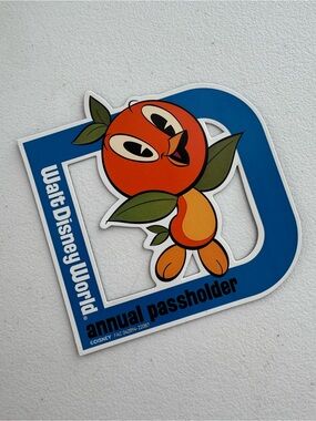 DISNEY | Annual Passholder Orange Bird Magnet Official WDW Parks Collectible